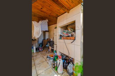 Casa à venda com 290m², 2 quartos e 2 vagas Casa à venda com 290m², 2 quartos e 2 vagasQuintal