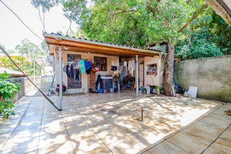 Casa à venda com 290m², 2 quartos e 2 vagas Casa à venda com 290m², 2 quartos e 2 vagasQuintal