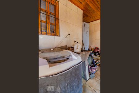 Casa à venda com 290m², 2 quartos e 2 vagas Casa à venda com 290m², 2 quartos e 2 vagasQuintal