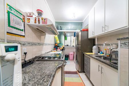 Apartamento à venda com 84m², 3 quartos e 2 vagasCozinha 