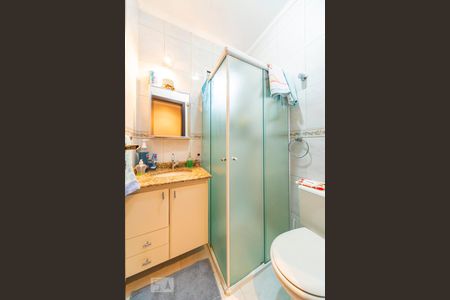 Banheiro  de apartamento para alugar com 3 quartos, 84m² em Campestre, Santo André
