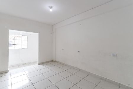 Sala de casa para alugar com 1 quarto, 60m² em Parque Casa de Pedra, São Paulo