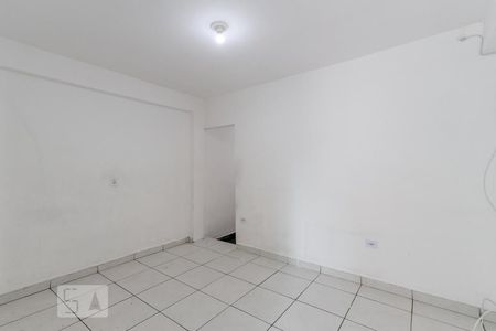 Sala de casa para alugar com 1 quarto, 60m² em Parque Casa de Pedra, São Paulo