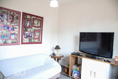 Casa à venda com 170m², 4 quartos e 2 vagas Casa à venda com 170m², 4 quartos e 2 vagasQuarto 4