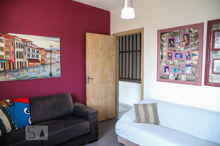 Casa à venda com 170m², 4 quartos e 2 vagas Casa à venda com 170m², 4 quartos e 2 vagasQuarto 4