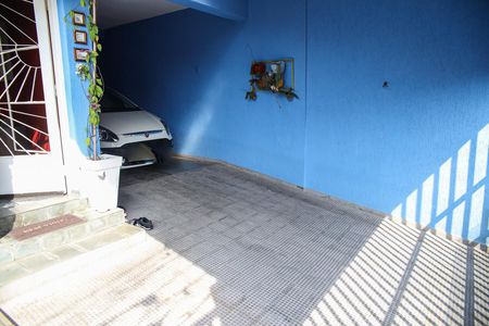 Casa à venda com 170m², 4 quartos e 2 vagas Casa à venda com 170m², 4 quartos e 2 vagasGaragem