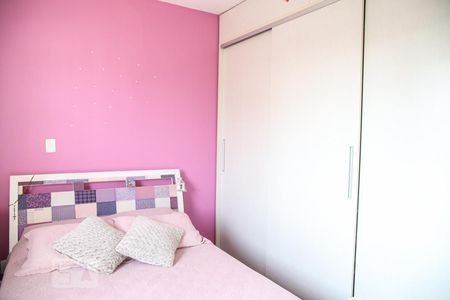 Casa à venda com 170m², 4 quartos e 2 vagas Casa à venda com 170m², 4 quartos e 2 vagasQuarto 2