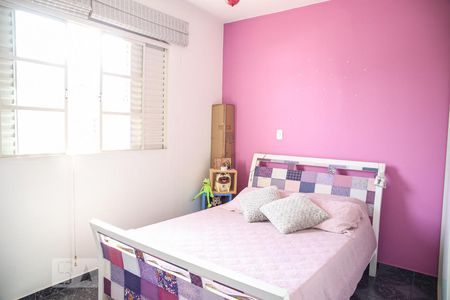 Casa à venda com 170m², 4 quartos e 2 vagas Casa à venda com 170m², 4 quartos e 2 vagasQuarto 2