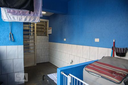 Casa à venda com 170m², 4 quartos e 2 vagas Casa à venda com 170m², 4 quartos e 2 vagasLavanderia