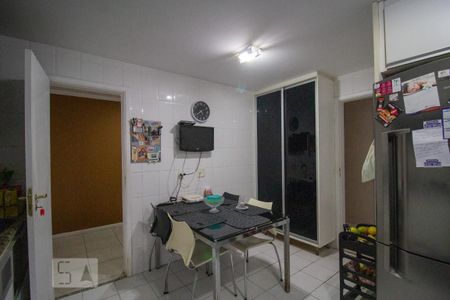 Apartamento à venda com 400m², 3 quartos e 3 vagasCozinha