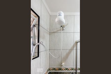 Chuveiro de apartamento para alugar com 1 quarto, 48m² em Ponta da Praia, Santos