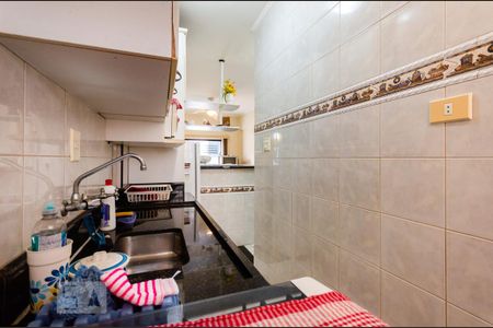 Cozinha de apartamento para alugar com 1 quarto, 48m² em Ponta da Praia, Santos