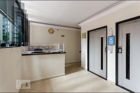 Hall de entrada de apartamento para alugar com 1 quarto, 48m² em Ponta da Praia, Santos
