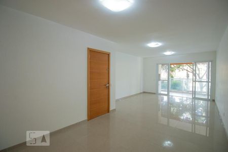 Apartamento à venda com 145m², 4 quartos e 2 vagasSala