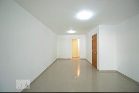 Apartamento à venda com 145m², 4 quartos e 2 vagasSala