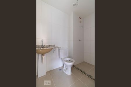 Studio para alugar com 25m², 1 quarto e sem vaga Studio para alugar com 25m², 1 quarto e sem vagaBanheiro