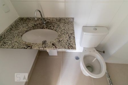 Studio para alugar com 25m², 1 quarto e sem vaga Studio para alugar com 25m², 1 quarto e sem vagaBanheiro