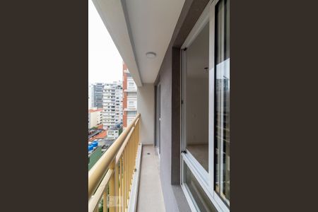 Studio para alugar com 25m², 1 quarto e sem vaga Studio para alugar com 25m², 1 quarto e sem vagaVaranda