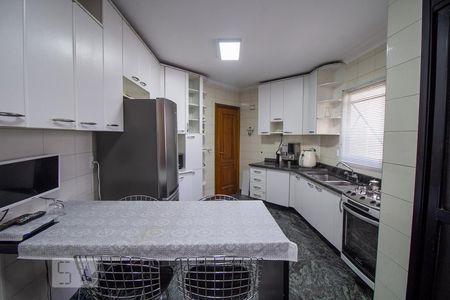 Apartamento para alugar com 127m², 3 quartos e 3 vagasCozinha