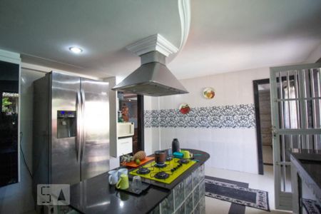 Casa de condomínio à venda com 370m², 4 quartos e 3 vagasCozinha