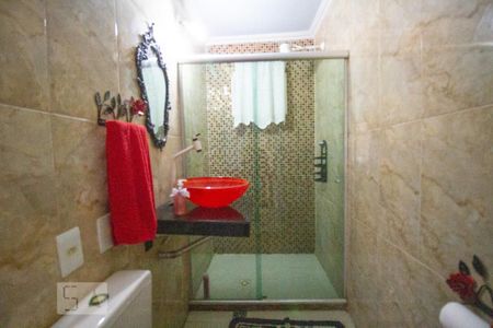 Casa de condomínio à venda com 370m², 4 quartos e 3 vagasBanheiro Social