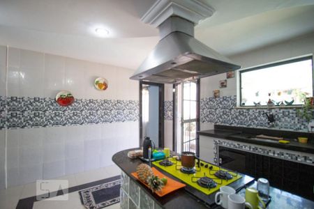 Casa de condomínio à venda com 370m², 4 quartos e 3 vagasCozinha