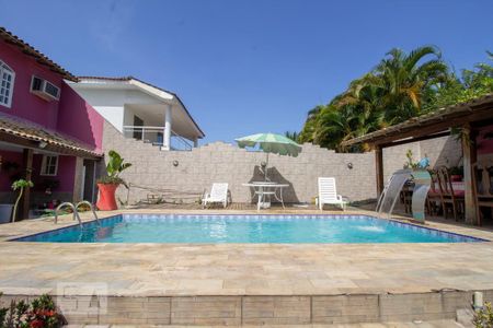 Casa de condomínio à venda com 370m², 4 quartos e 3 vagasPiscina