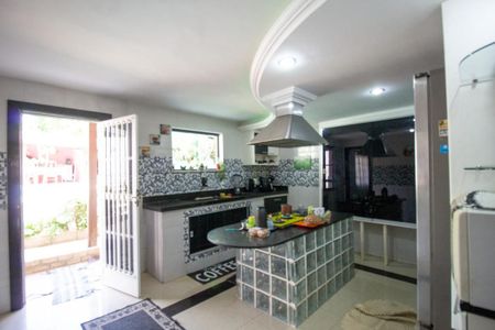 Casa de condomínio à venda com 370m², 4 quartos e 3 vagasCozinha