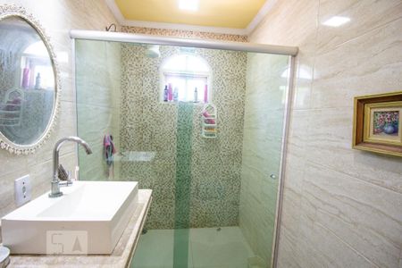 Casa de condomínio à venda com 370m², 4 quartos e 3 vagasBanheiro da Suíte