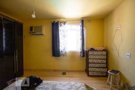 Suíte de casa de condomínio à venda com 4 quartos, 370m² em Vargem Pequena, Rio de Janeiro