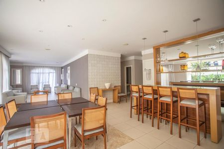 Apartamento para alugar com 144m², 3 quartos e 4 vagas Apartamento para alugar com 144m², 3 quartos e 4 vagasÁrea comum - Salão de festas