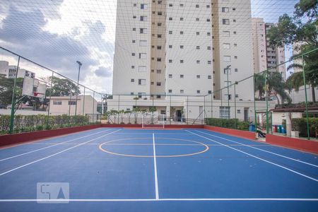 Apartamento para alugar com 144m², 3 quartos e 4 vagas Apartamento para alugar com 144m², 3 quartos e 4 vagasÁrea comum - Quadra poliesportiva