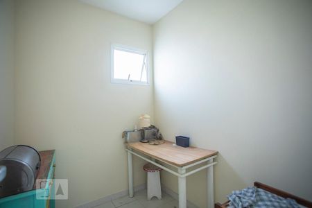 Apartamento para alugar com 144m², 3 quartos e 4 vagas Apartamento para alugar com 144m², 3 quartos e 4 vagasQuarto de Serviço