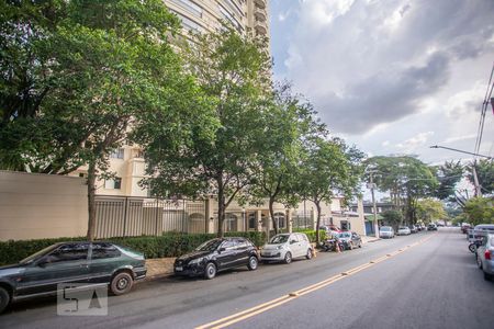 Apartamento para alugar com 144m², 3 quartos e 4 vagas Apartamento para alugar com 144m², 3 quartos e 4 vagasFachada