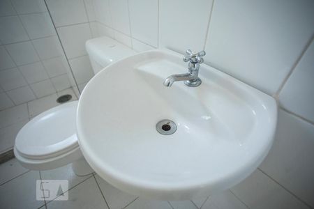 Apartamento para alugar com 144m², 3 quartos e 4 vagas Apartamento para alugar com 144m², 3 quartos e 4 vagasBanheiro de Serviço - Torneira