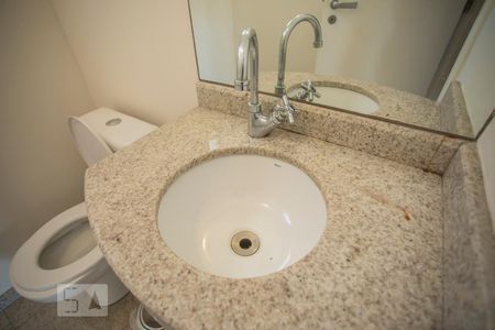 Apartamento para alugar com 144m², 3 quartos e 4 vagas Apartamento para alugar com 144m², 3 quartos e 4 vagaslavabo -- Torneira