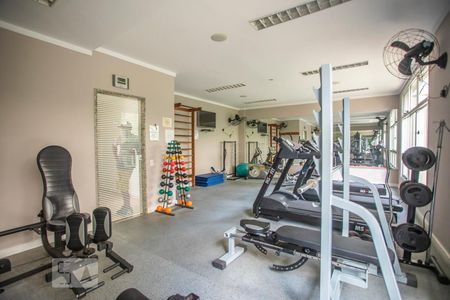 Apartamento para alugar com 144m², 3 quartos e 4 vagas Apartamento para alugar com 144m², 3 quartos e 4 vagasÁrea comum - Academia