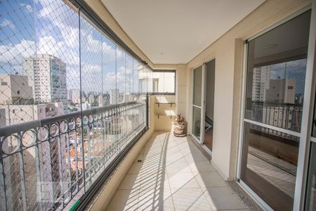 Apartamento para alugar com 144m², 3 quartos e 4 vagas Apartamento para alugar com 144m², 3 quartos e 4 vagasVaranda Gourmet