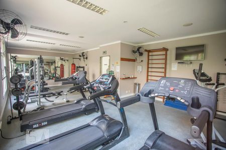 Apartamento para alugar com 144m², 3 quartos e 4 vagas Apartamento para alugar com 144m², 3 quartos e 4 vagasÁrea comum - Academia