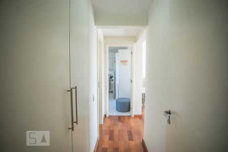 Apartamento para alugar com 144m², 3 quartos e 4 vagas Apartamento para alugar com 144m², 3 quartos e 4 vagasCorredor - Quartos