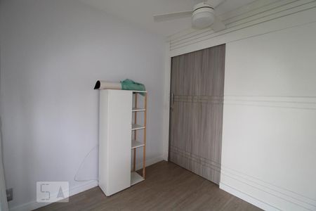 Sala 2 ou Quarto de apartamento para alugar com 2 quartos, 95m² em Campo Belo, São Paulo