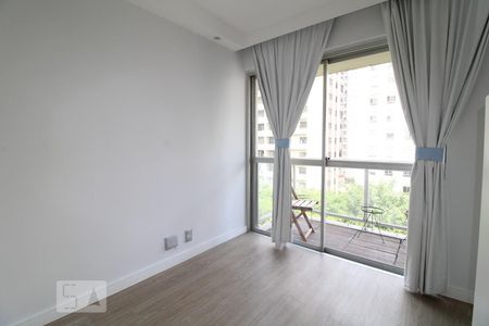 Sala 2 ou Quarto de apartamento para alugar com 2 quartos, 95m² em Campo Belo, São Paulo