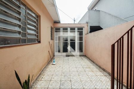 Casa à venda com 231m², 3 quartos e 4 vagas Casa à venda com 231m², 3 quartos e 4 vagasQuintal