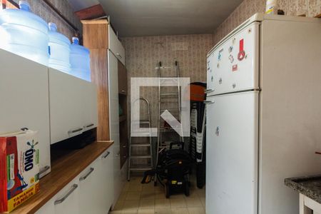 Casa à venda com 231m², 3 quartos e 4 vagas Casa à venda com 231m², 3 quartos e 4 vagasCasa 02 - Cozinha