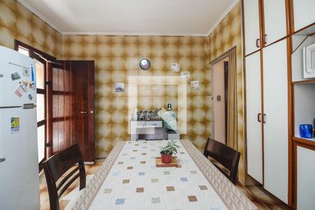 Casa à venda com 231m², 3 quartos e 4 vagas Casa à venda com 231m², 3 quartos e 4 vagasCozinha