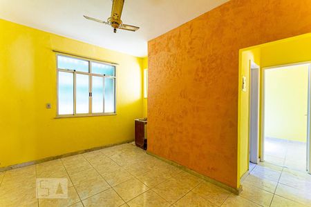 Sala de apartamento para alugar com 2 quartos, 65m² em Fátima, Niterói