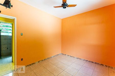 Quarto 2 de apartamento para alugar com 2 quartos, 65m² em Fátima, Niterói