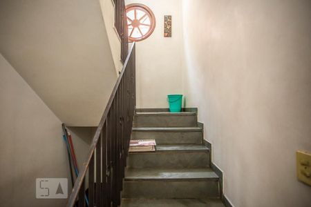 Escadas - Quartos de casa à venda com 4 quartos, 340m² em Jardim Prudência, São Paulo