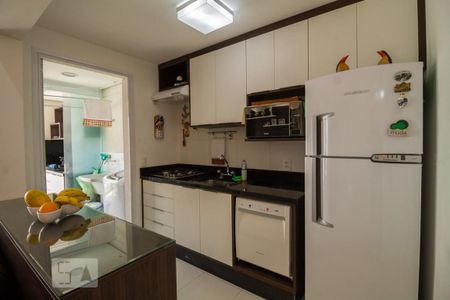 Apartamento à venda com 76m², 2 quartos e 2 vagasCozinha 