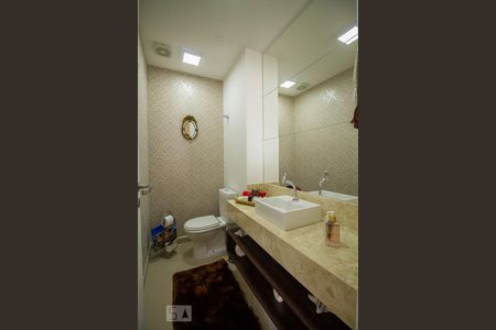 Apartamento à venda com 76m², 2 quartos e 2 vagasLavabo